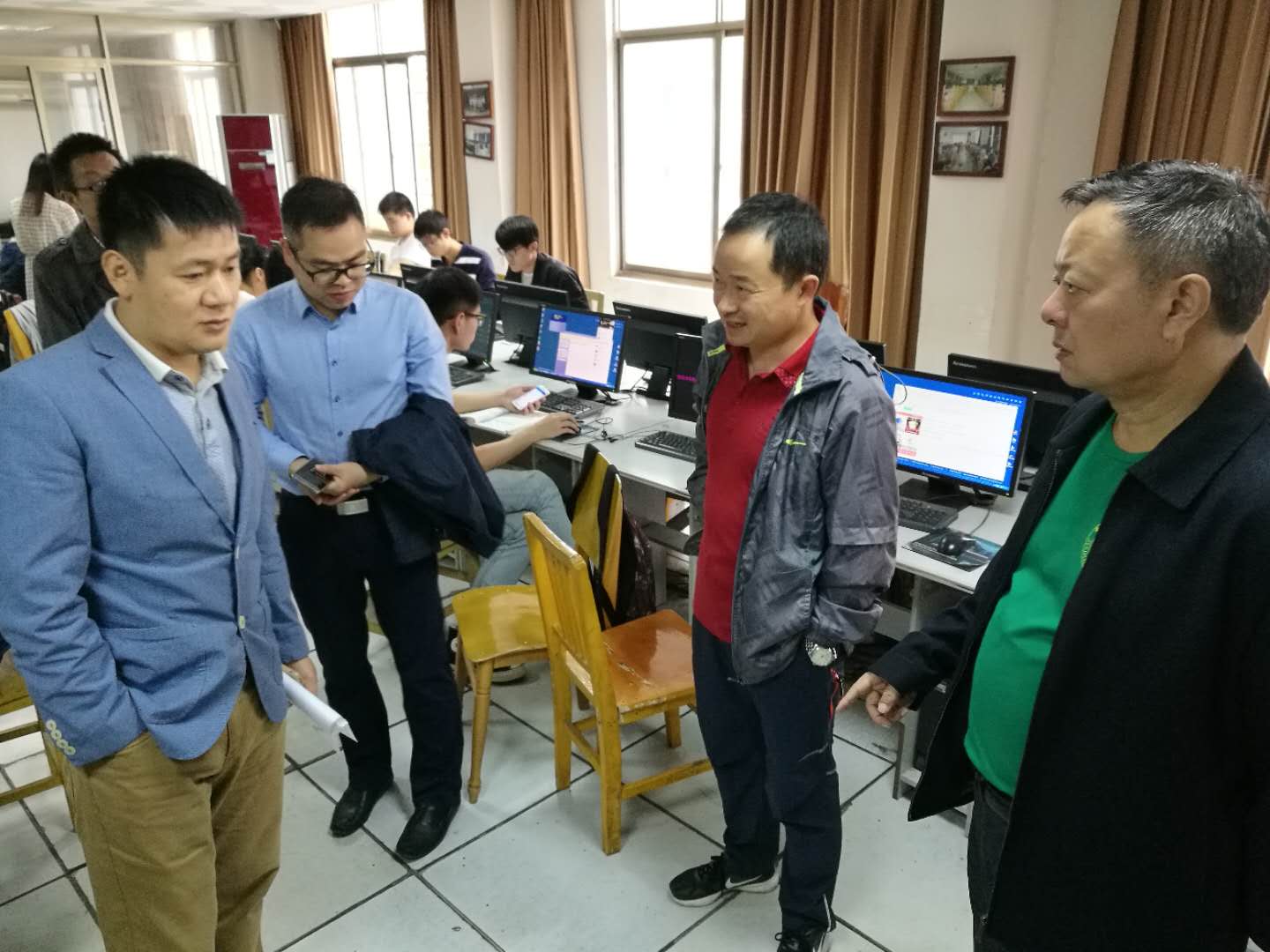 MK体育官网