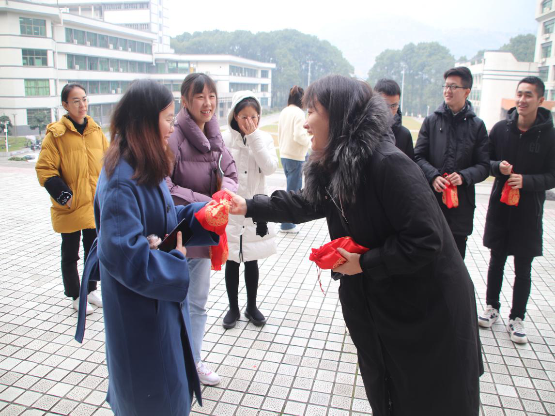 MK体育官网