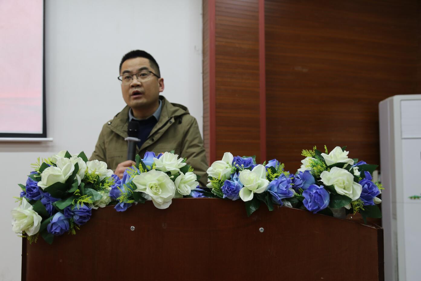 MK体育官网
