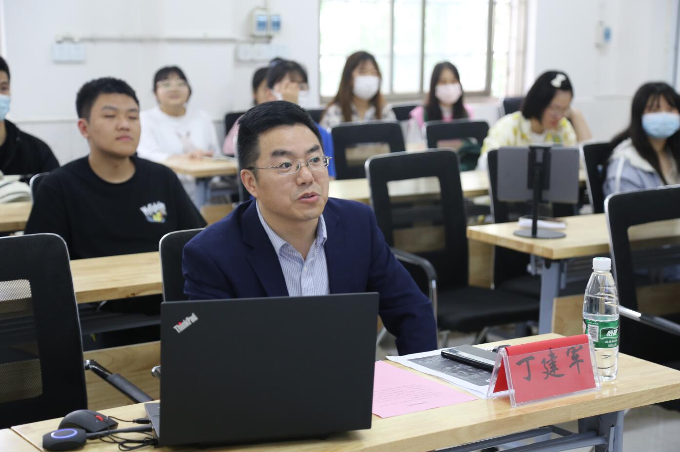 MK体育官网